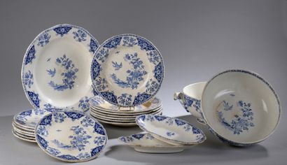 null GIEN

PART OF TABLE SERVICE in earthenware with blue decoration of flowers and...
