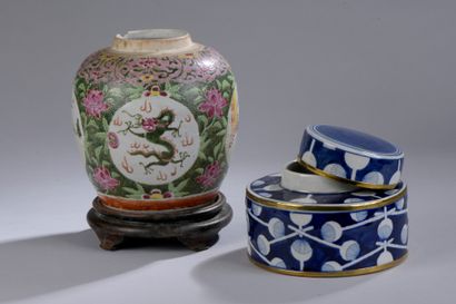 null LOT including:

- A porcelain ginger pot with enamelled decoration of flowers,...