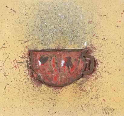 null CÉSAR (1921-1998)

Untitled, 1975, (tribute to Morandi)

Enamelled metal cup...
