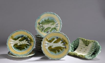 null SALINS

ASPERGE SERVICE in enamelled and polychrome earthenware comprising twelve...