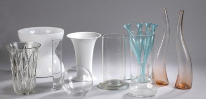null TEN glass and one porcelain VASES.

Chips.