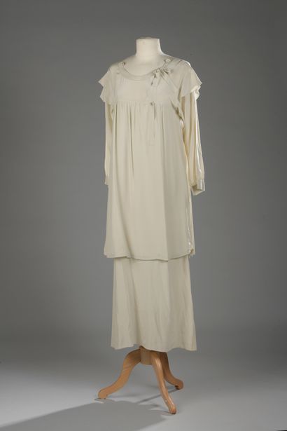 Sonia RYKIEL 
Long dress in ecru silk. Flounces...