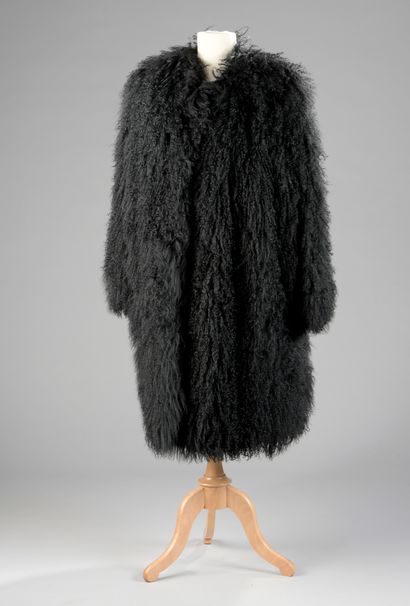 null Black imitation Mongolian lamb coat.