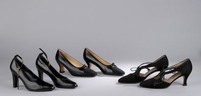 null FERRAGAMO - Florence

THREE PAIRS OF SLIPPERS worn on stage:

- a pair in black...