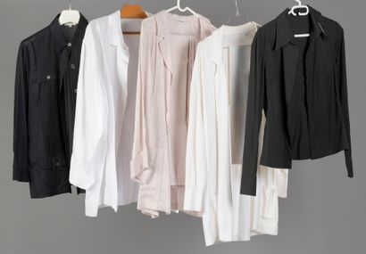 null LOT including :

- three shirts.

- a set of shirt and pants in pink linen....