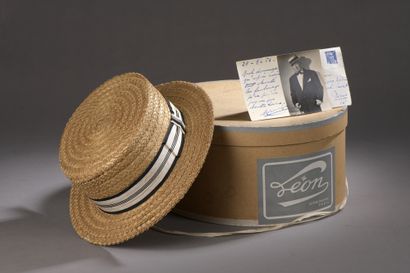 null A 1950's DUNHILL HATTER from the hatmaker Léon, 20 rue Daunou in Paris, offered...