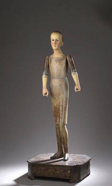 null VIRGIN MANNEQUIN in polychrome carved wood with articulated arms, eyes in sulphur,...
