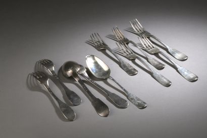 null A SET OF COUVERTURES in silver 1st title 950‰, comprising two spoons and eight...
