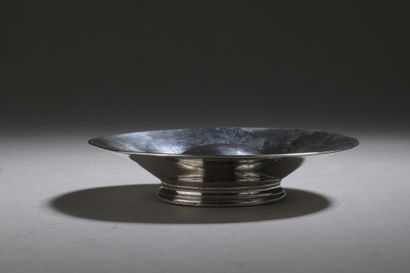 null A WINE CUP in 1st grade silver 950‰, of round, plain form, the flared sides...