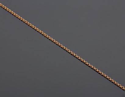 null Chain in 18K yellow gold 750‰, Breguet mesh.

L. 50 cm Weight 9,50 g