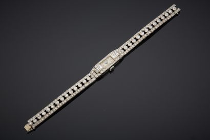 null Ladies' wristwatch in 850‰ platinum, rectangular case set with eight-eighths-cut...