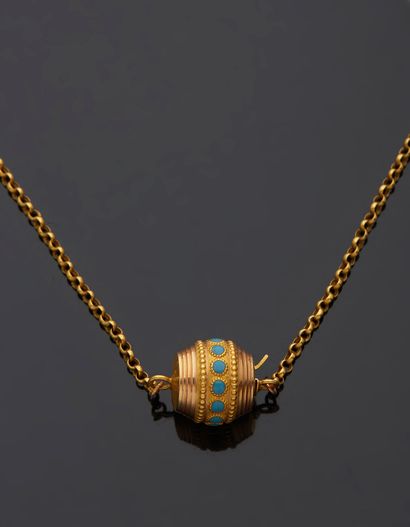 null An 18K yellow gold 750‰ sautoir, jaseron mesh, barrel clasp trimmed with turquoise...