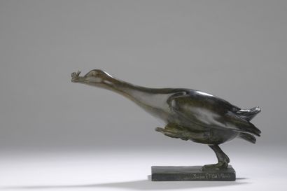 null Édouard Marcel SANDOZ (1881-1971)

Goose step

Bronze with brown patina shaded...