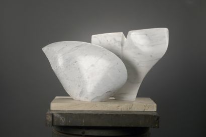null Mircea MILCOVITCH (born 1941)

Opus 834

Carrara marble. Travertine base. 

Signed...