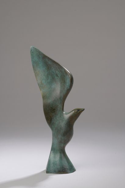 null Claude LHOSTE (1929-2009)

Stylized bird

Bronze with green patina.

Signed...