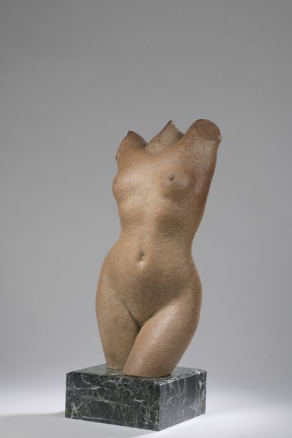 null Marcel GIMOND (1894-1961)

Woman's torso with raised arms

Stoneware chamotte.

Bears...