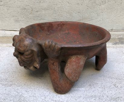 null Ceramic anthropomorphic bowl, the limbs forming a base, Guatemala, Maya culture


12...