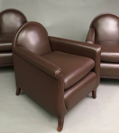null Suite of 5 Poltrona Frau armchairs, Lyra model in brown leather, small scratches


Numbered


79...