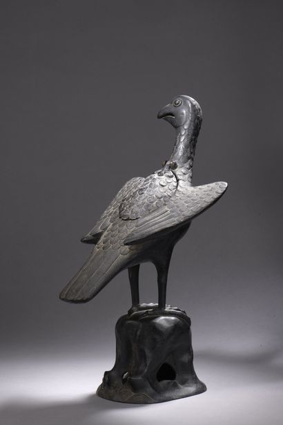 null Brûle-parfum en bronze en forme d'oiseau


Bronze à patine brune. 


Chine,...