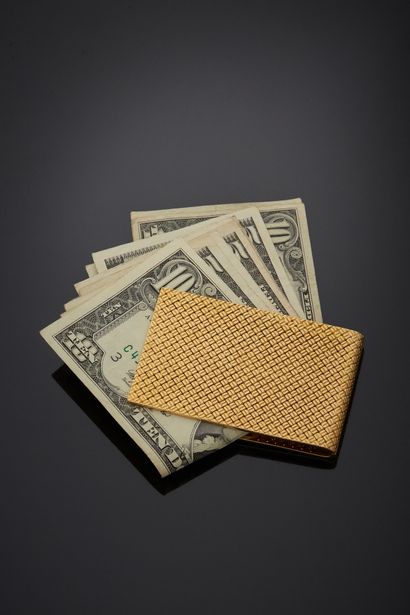 null VAN CLEEF & ARPELS - 18K yellow gold 750‰ money clip, of rectangular form imitating...