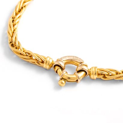 null Necklace chain in yellow gold 18K 750/1000.

Length: 45.50 cm. Thickness: 0.5...