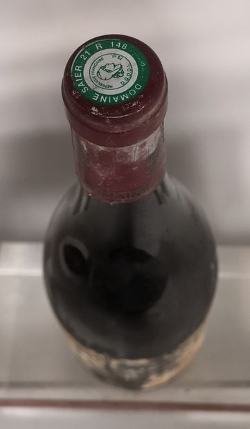 null 1 bouteille ALOXE CORTON 1er Cru "Clos des Maréchaudes" - SAIER 1992 

Étiquette...