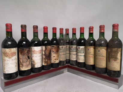null 
12 bottles BORDEAUX DIVERS FOR SALE AS IS 




5 Ch. BEAUSITE 1966 - St. Estephe,...