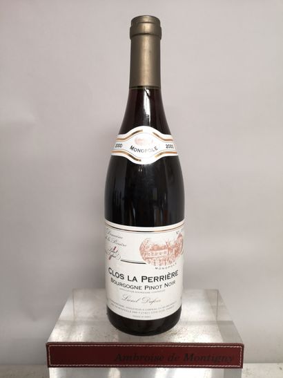 null 
1 bouteille BOURGOGNE "Clos La Perrière" Monopole - Lionel DUFOUR 2000
