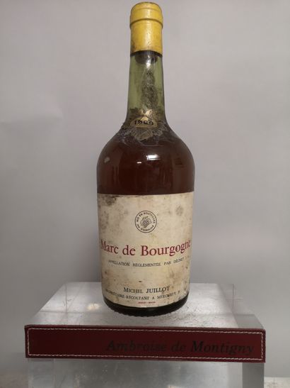 null 1 bouteille MARC de BOURGOGNE - DOM. JUILLOT 1969 

Étiquette légèrement tachée,...