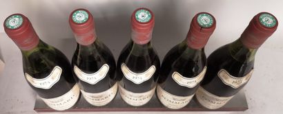 null 5 bouteilles POMMARD - QUINSON Fils 1974 

Étiquettes légèrement tachées. Niveaux...