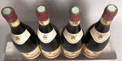null 4 bouteilles CÔTE-RÔTIE - VIDAL FLEURY 1987 

Étiquettes légèrement tachées...