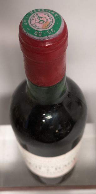 null 1 bouteille Château LYNCH BAGES - 5e Gcc Pauillac 1980 

Étiquette légèrement...