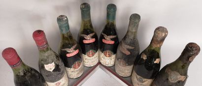 null 8 bouteilles VINS ANNEES 50' A VENDRE EN L'ETAT 

2 ALOXE CORTON VSR, 2 FLEURIE...