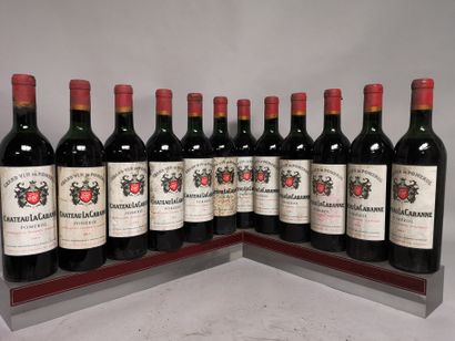 null 12 bouteilles Château LA CABANNE - Pomerol 1964 

Étiquettes tachées. 4 légèrement...