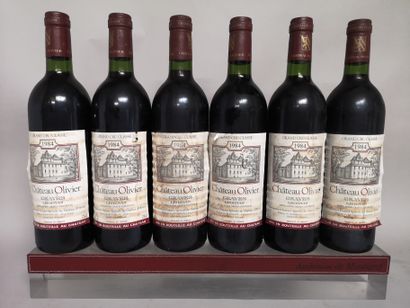 null 6 bottles Château OLIVIER - Grand Cru Classé de Graves 1984 

Stained and slightly...