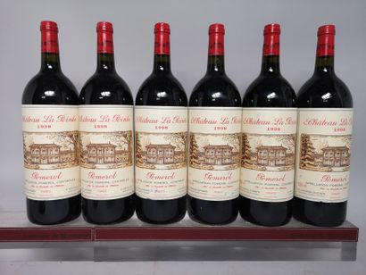 null 6 magnums Château La POINTE - Pomerol 1998. In wooden case. 

Slightly damaged...