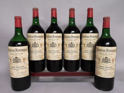 null 6 magnums Château FONROQUE - Saint Emilion Grand Cru 1971 Caisse bois. 

Étiquettes...