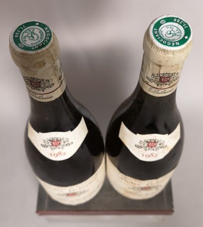 null 2 bouteilles MEURSAULT - André DELORME 1982 

Étiquettes légèrement tachées....