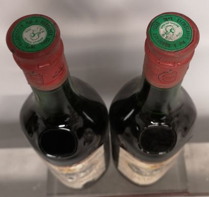 null 2 bouteilles Château RAUSAN SEGLA - 2e GCC Margaux 1967 

Étiquettes légèrement...