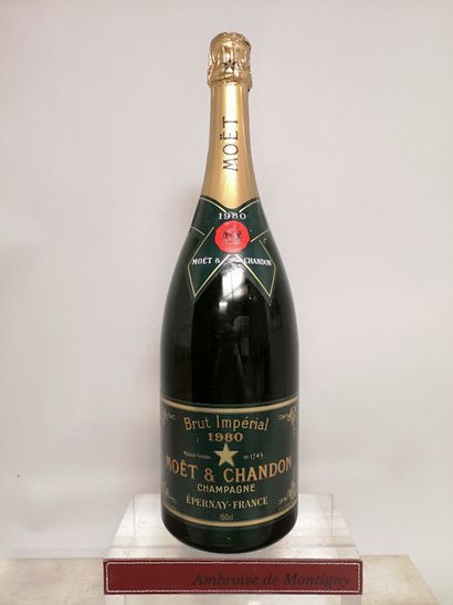 null 1 magnum CHAMPAGNE MOET CHANDON Brut Impérial 1980 

Very slightly scratched...