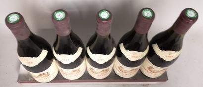 null 5 bouteilles POMMARD 1er cru "Les Poutures" - Domaine F. BUFFET 1988 

Étiquettes...