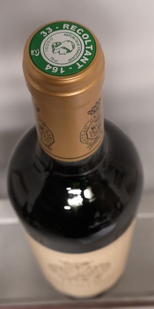 null 1 bouteille Château GRUAUD LAROSE - 2e Gcc Saint Julien 2005 

Étiquette légèrement...