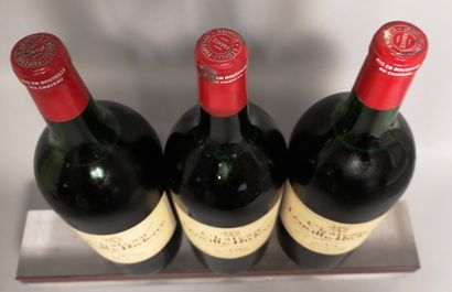 null 3 magnums Château LEOVILLE POYFERRE - 2nd GCC Saint Julien 1976 

Slightly stained...