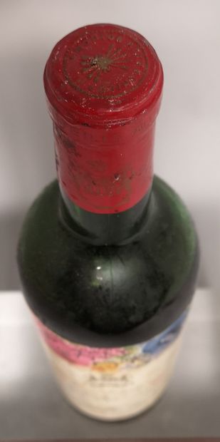 null 1 bouteille Château MOUTON ROTHSCHILD - 1er Gcc Pauillac 1970 

Étiquette tachée....