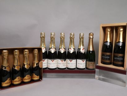 null 8 half bottles CHAMPAGNE FOR SALE AS IS including : 

5 half bottles PIERRE...