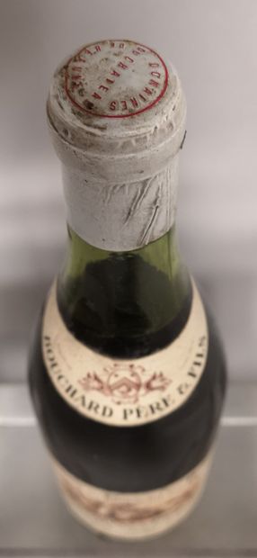 null 1 bouteille SAVIGNY LES BEAUNE 1er cru "Les Lavières" Ch. de BEAUNE - BOUCHARD...