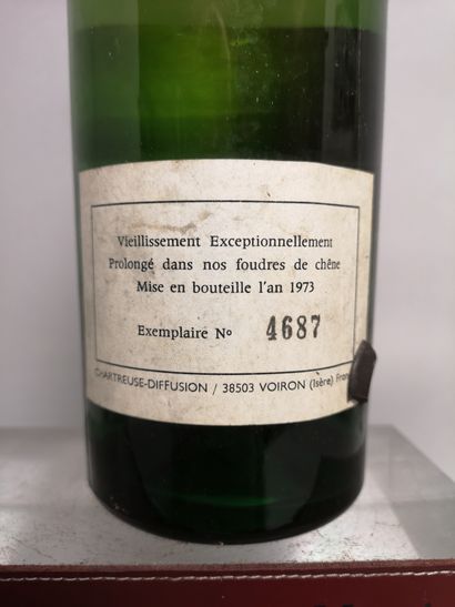 null 1 bouteille CHARTREUSE Vieillissement exeptionnellement prolongé. 1973 

Niveau...