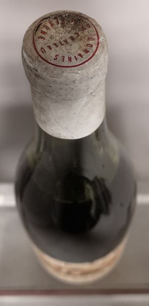 null 1 bottle BEAUNE " Clos de la Mousse " - Château de BEAUNE 1964 

Label slightly...