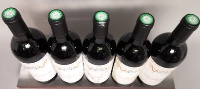 null 5 bottles LA BELIERE du Baron Philippe de Rothschild - Bordeaux 1996 

Slightly...