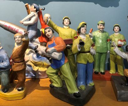 null Set of seven polychrome Chinese porcelain groups on the subject of Maoist propaganda...